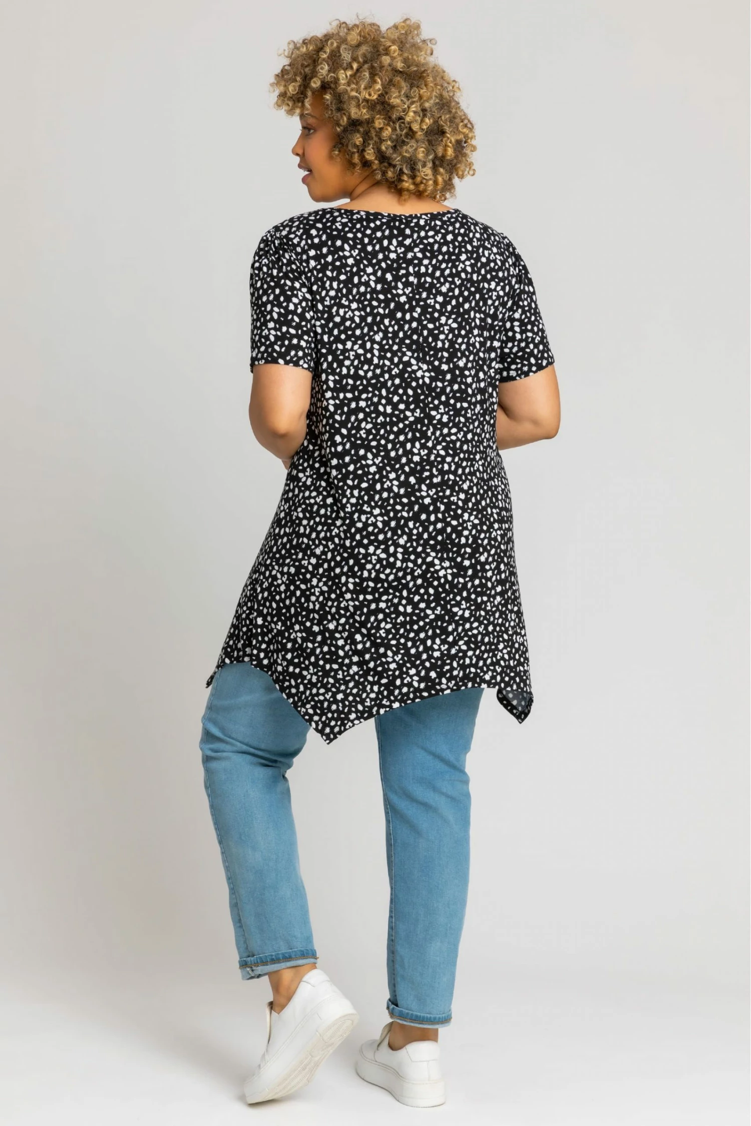 Roman Black Curve Spot Print Hanky Hem Top 4 Roman Black Curve Spot Print Hanky Hem Top - Image 2