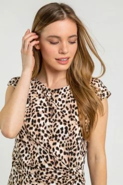 Roman Brown Petite Animal Print Crossover Top 10 Roman Brown Petite Animal Print Crossover Top -Roman Sales Shop unnamed file 10166