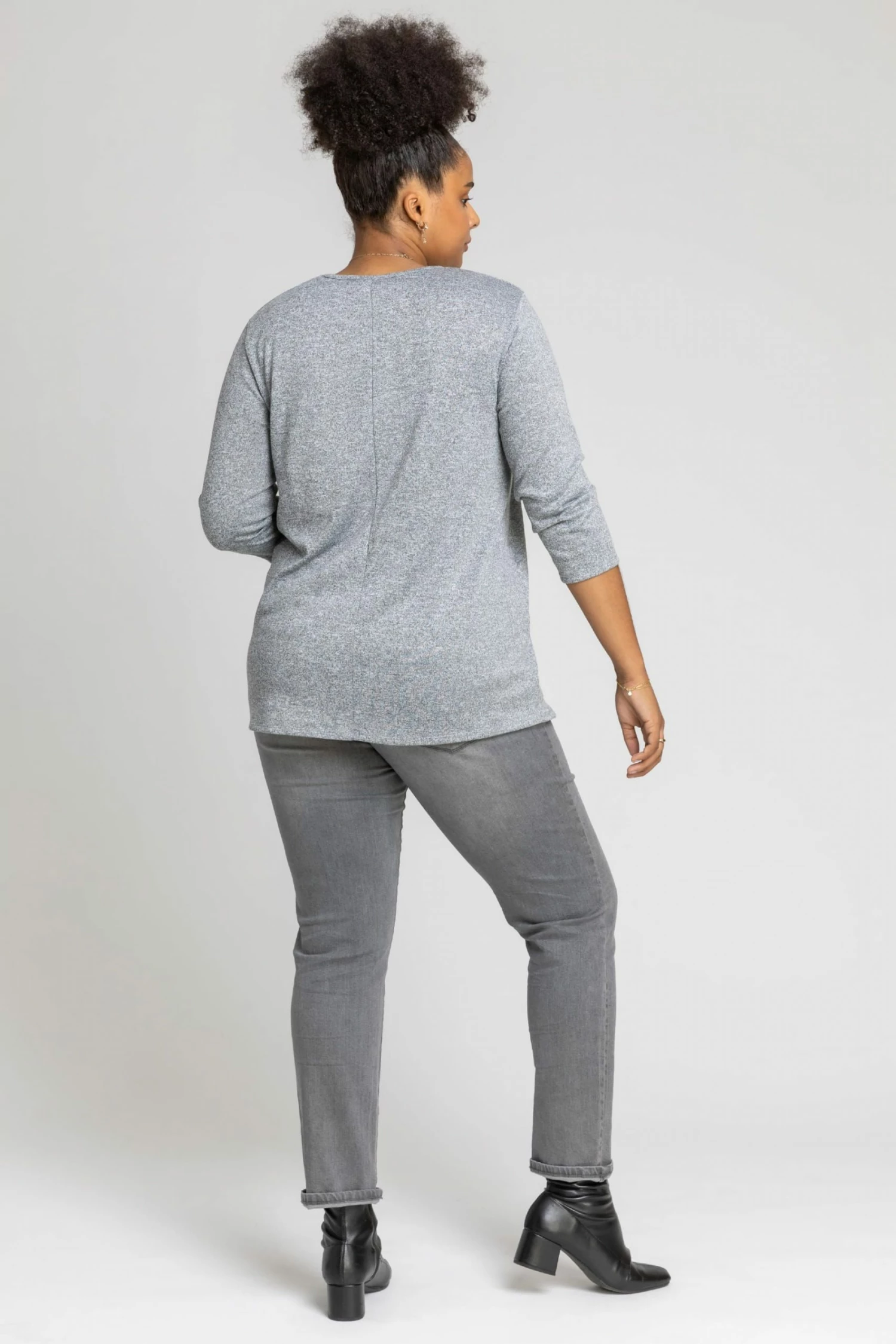 Roman Black Curve Contrast Floral Embellished Top 5 Roman Black Curve Contrast Floral Embellished Top - Image 3