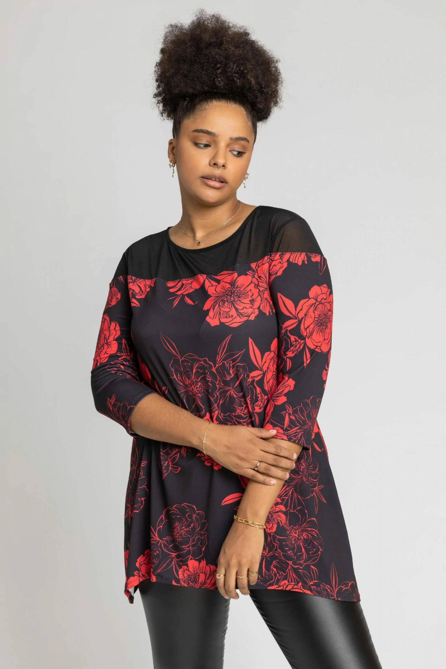 Roman Black Curve Contrast Yoke Floral Print Top 3 Roman Black Curve Contrast Yoke Floral Print Top