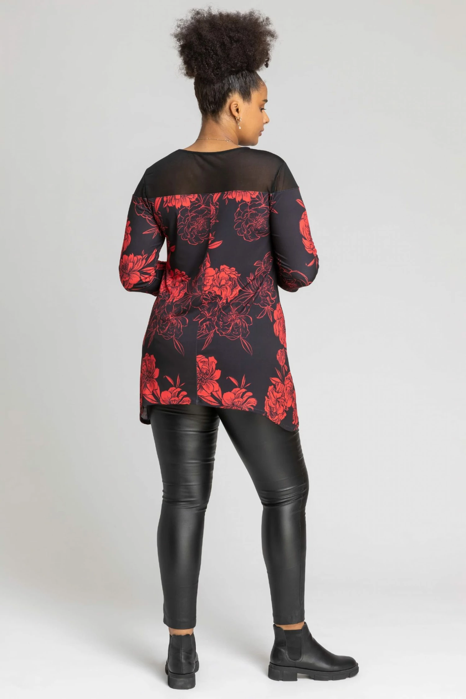 Roman Black Curve Contrast Yoke Floral Print Top 5 Roman Black Curve Contrast Yoke Floral Print Top - Image 3