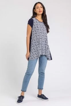 Roman Navy Geo Abstract Print Hanky Hem Top 9 Roman Navy Geo Abstract Print Hanky Hem Top -Roman Sales Shop unnamed file 10263