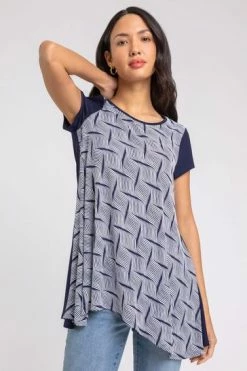Roman Navy Geo Abstract Print Hanky Hem Top 11 Roman Navy Geo Abstract Print Hanky Hem Top -Roman Sales Shop unnamed file 10265