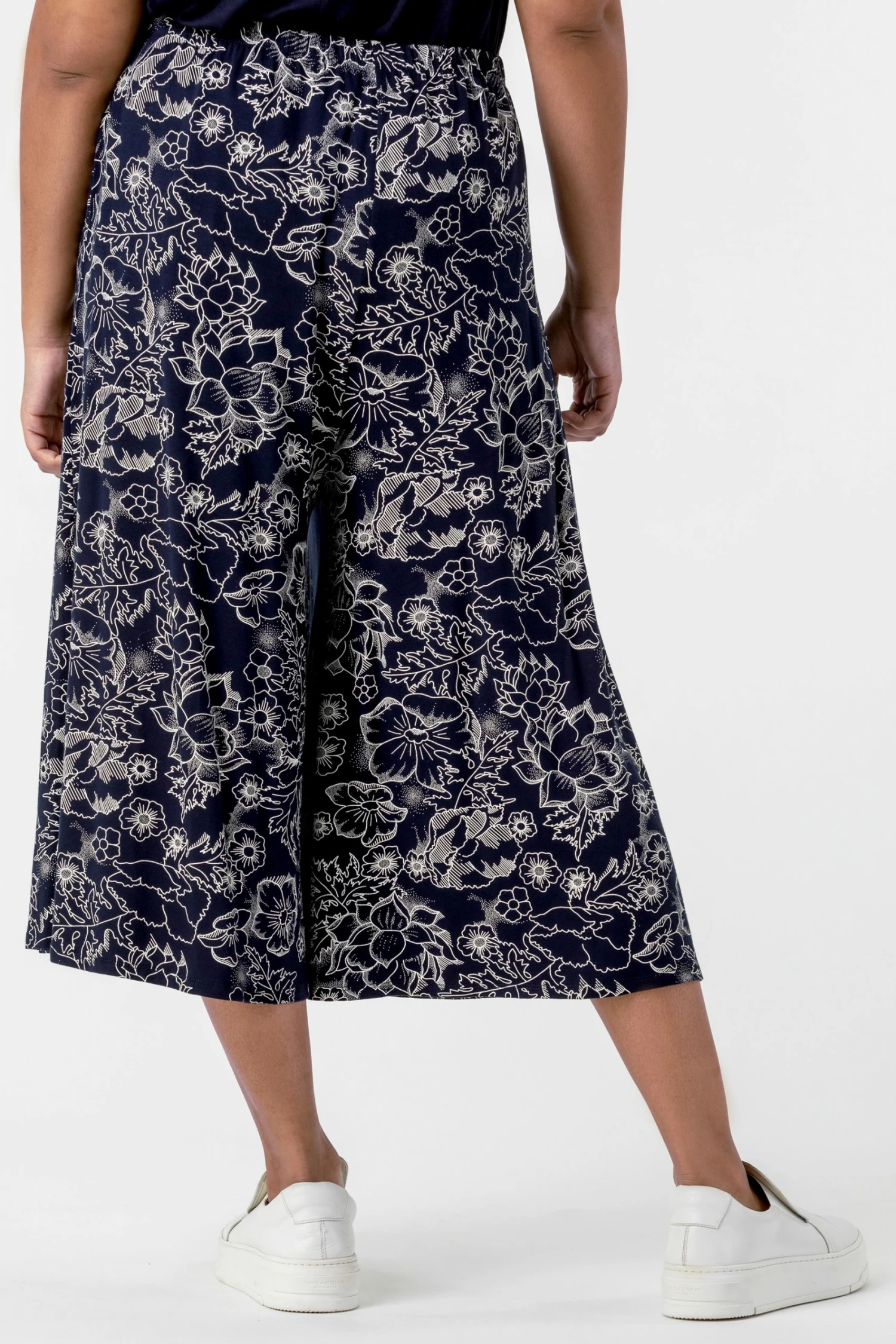 Roman Navy Curve Floral Print Culotte Trousers 4 Roman Navy Curve Floral Print Culotte Trousers - Image 2