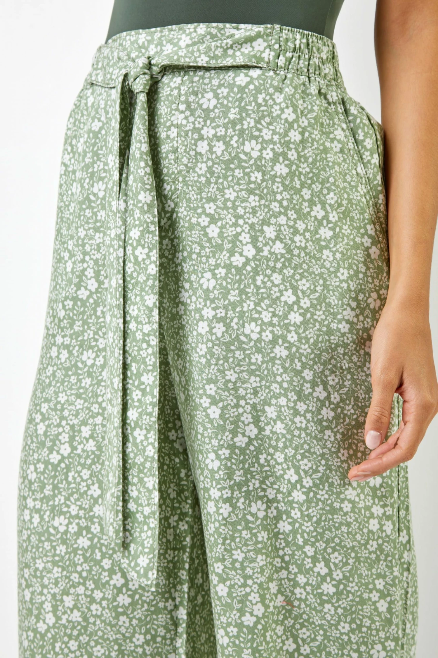 Roman Green Ditsy Floral Print Waist Tie Culottes 7 Roman Green Ditsy Floral Print Waist Tie Culottes - Image 5