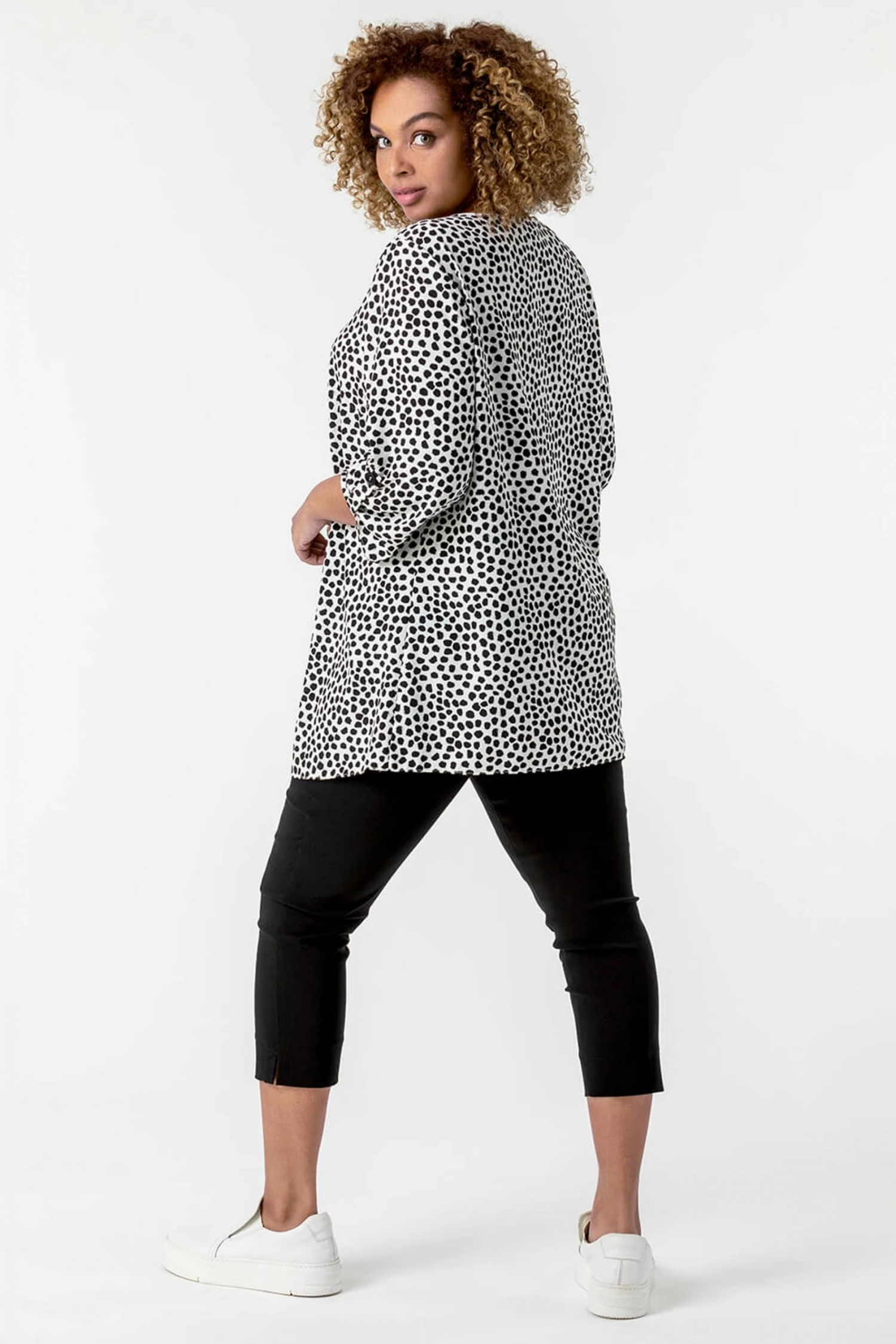 Roman Black Curve Cropped Stretch Trouser 5 Roman Black Curve Cropped Stretch Trouser - Image 3