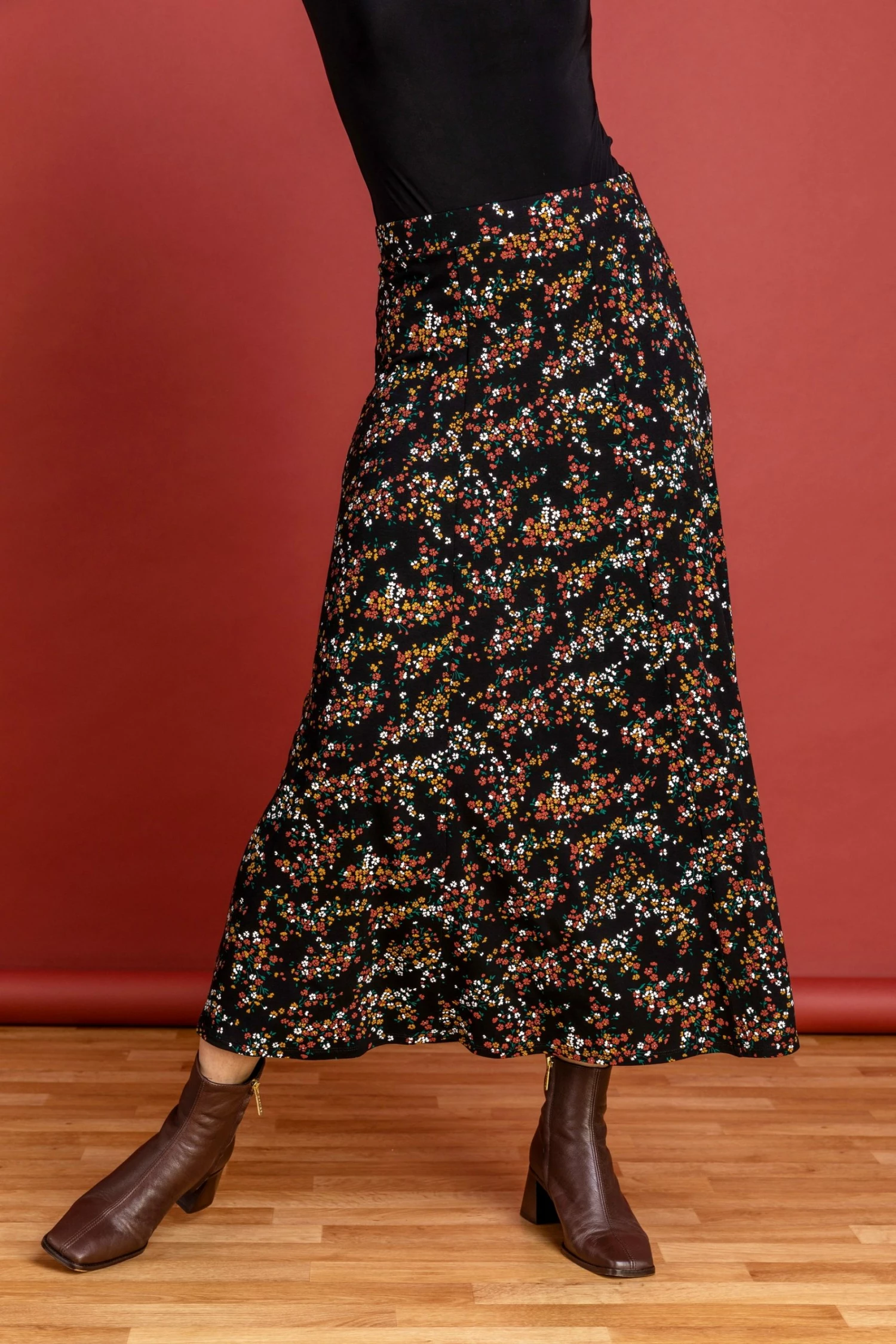 Roman Black Ditsy Floral Jersey Skirt 4 Roman Black Ditsy Floral Jersey Skirt - Image 2