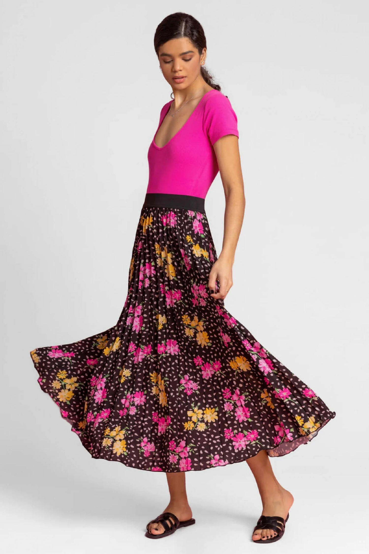Roman Black Floral Spot Print Pleated Maxi Skirt 5 Roman Black Floral Spot Print Pleated Maxi Skirt - Image 3