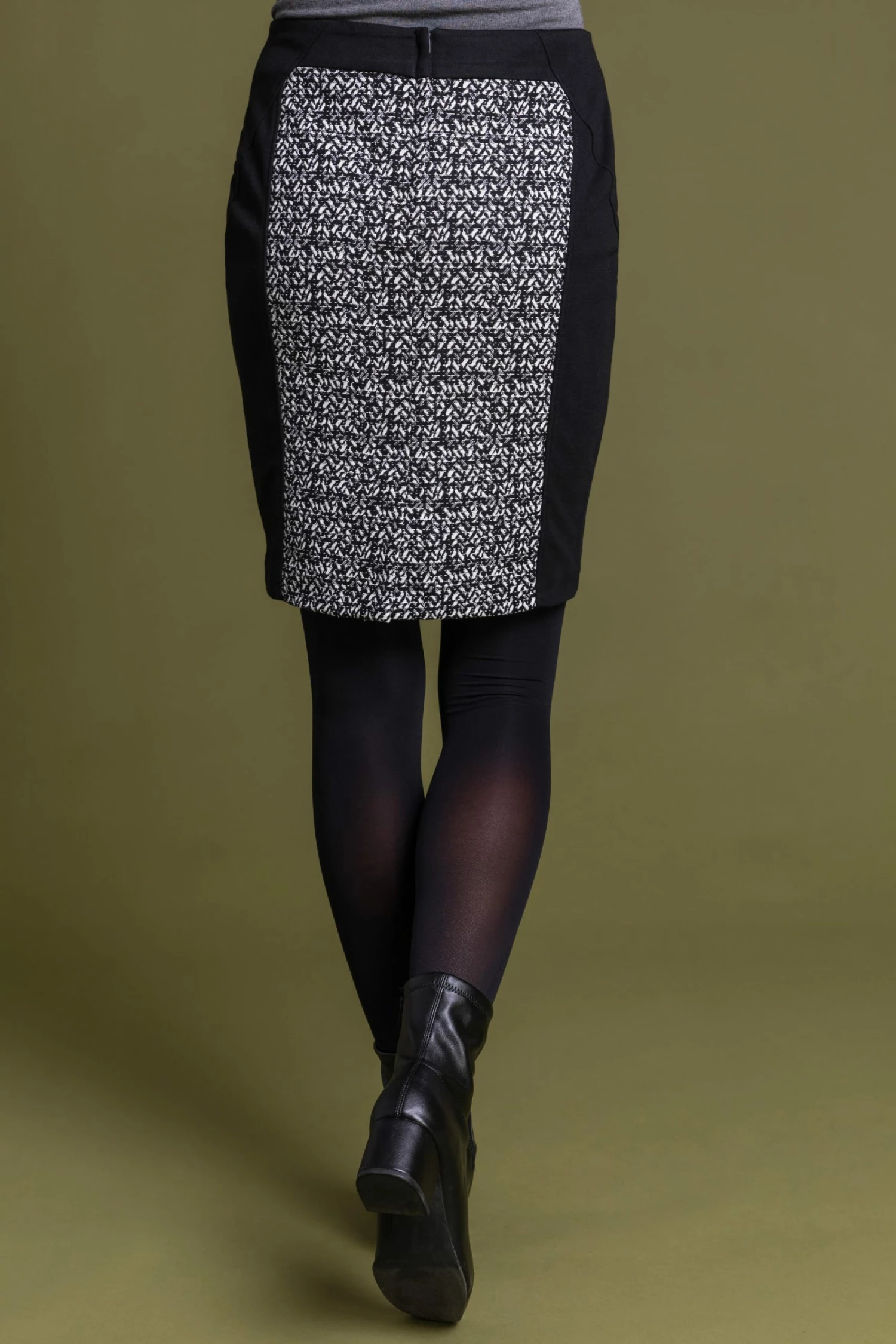 Roman Black Contrast Panel Mini Skirt 5 Roman Black Contrast Panel Mini Skirt - Image 3