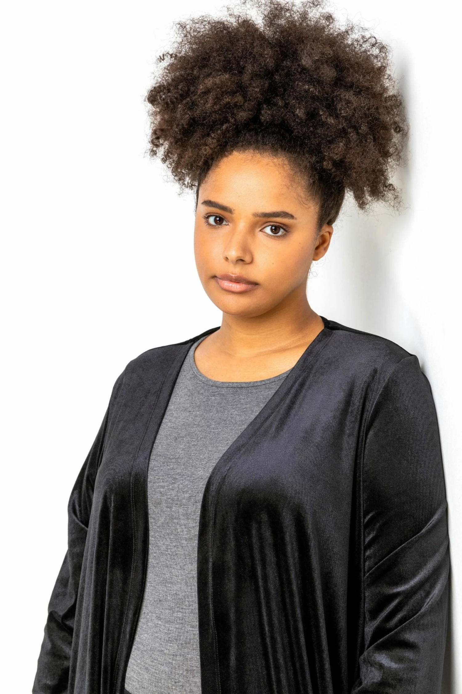 Roman Black Curve Velvet Longline Kimono Jacket 6 Roman Black Curve Velvet Longline Kimono Jacket - Image 4
