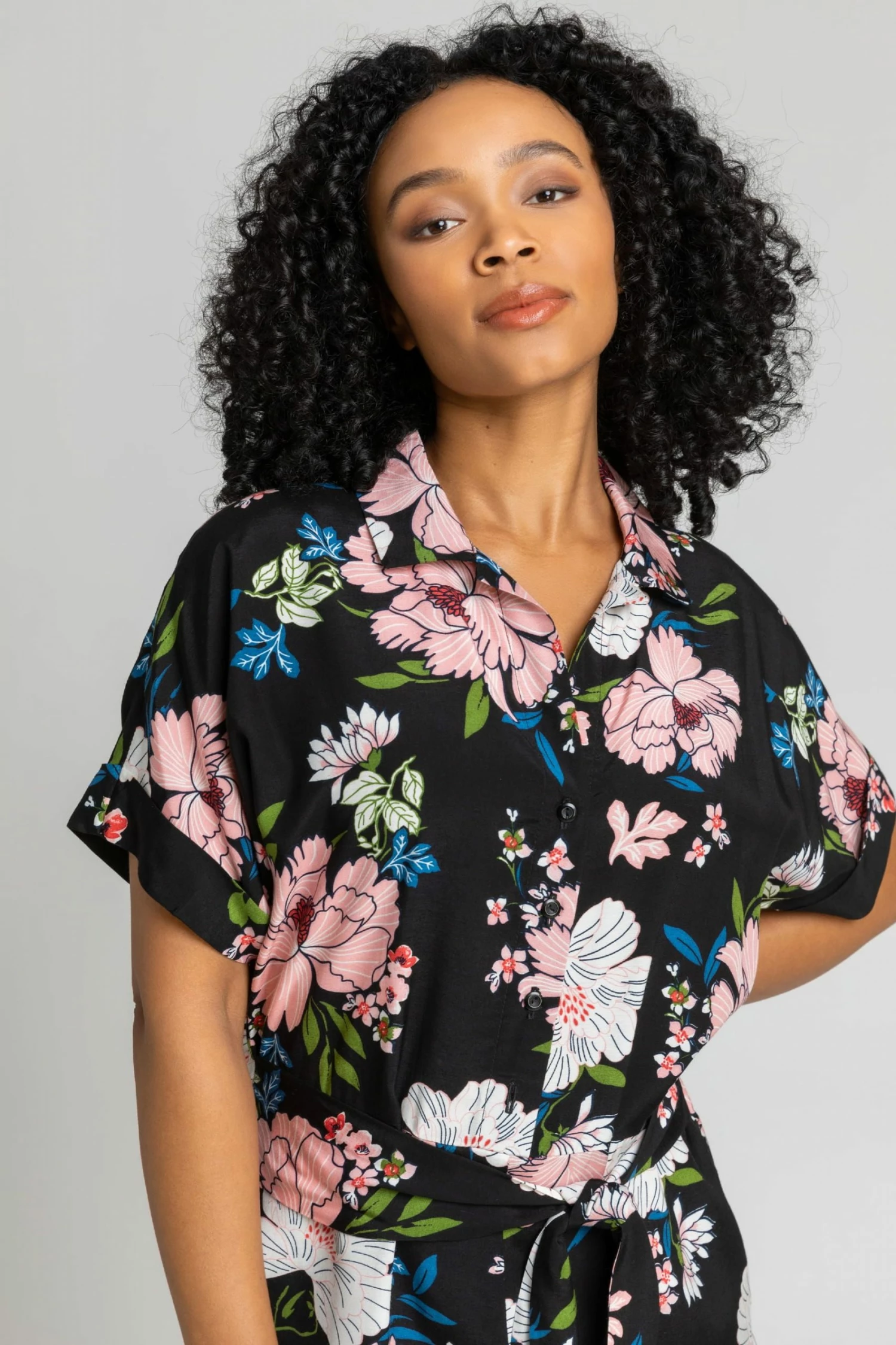 Roman Black Petite Belted Floral Print Jumpsuit 6 Roman Black Petite Belted Floral Print Jumpsuit - Image 4