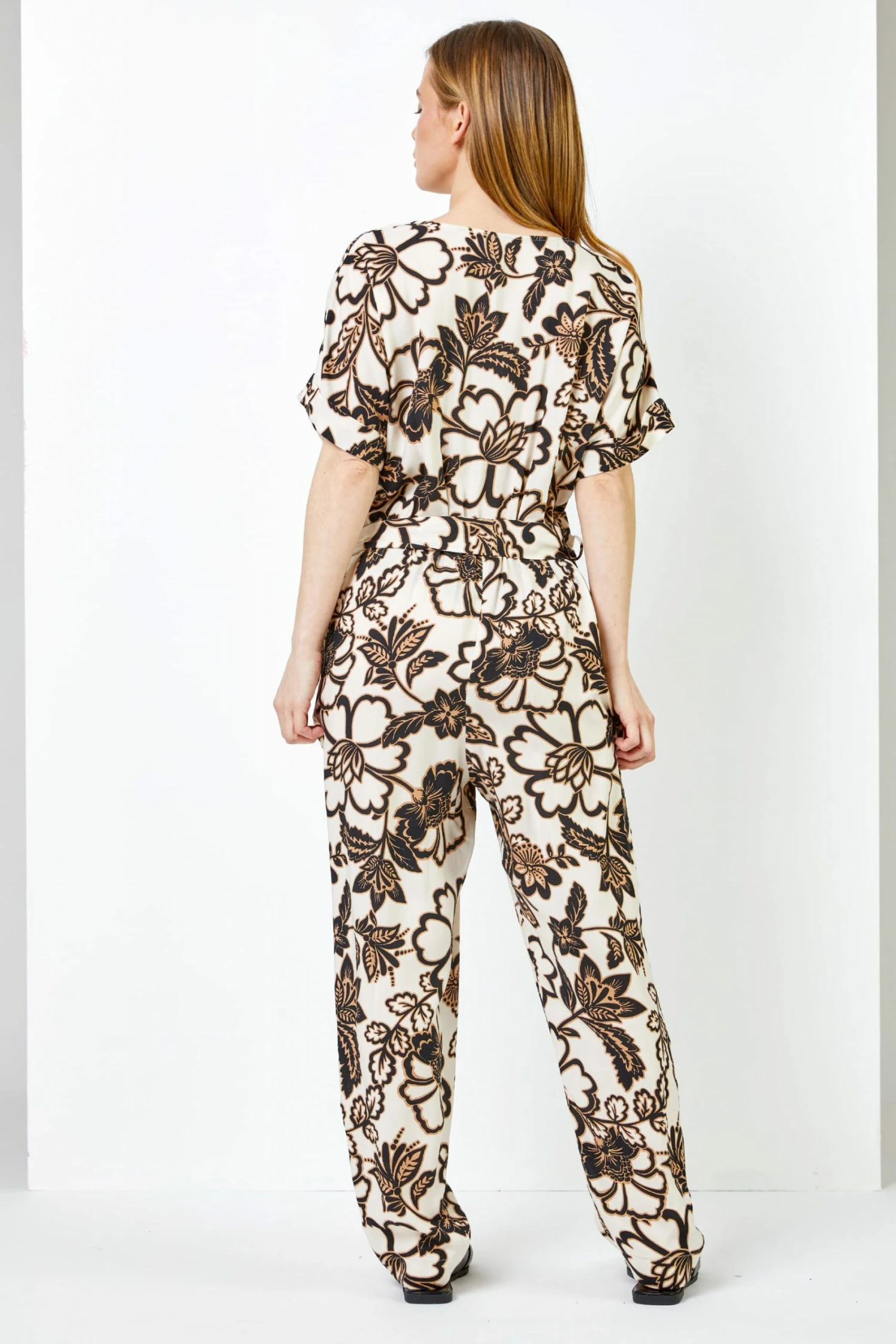 Roman Brown Petite Belted Floral Print Jumpsuit 5 Roman Brown Petite Belted Floral Print Jumpsuit - Image 3