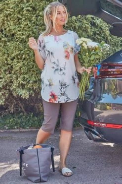 Roman Brown Knee Length Stretch Shorts 53 Roman Brown Knee Length Stretch Shorts -Roman Sales Shop unnamed file 11755