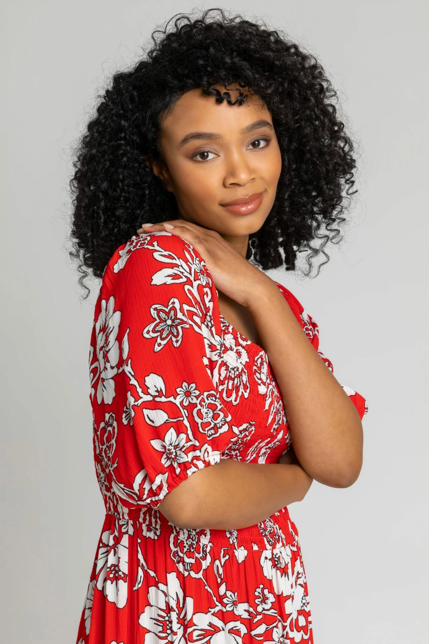 Roman Red Petite Floral Print Shirred Bodice Maxi Dress 6 Roman Red Petite Floral Print Shirred Bodice Maxi Dress - Image 4