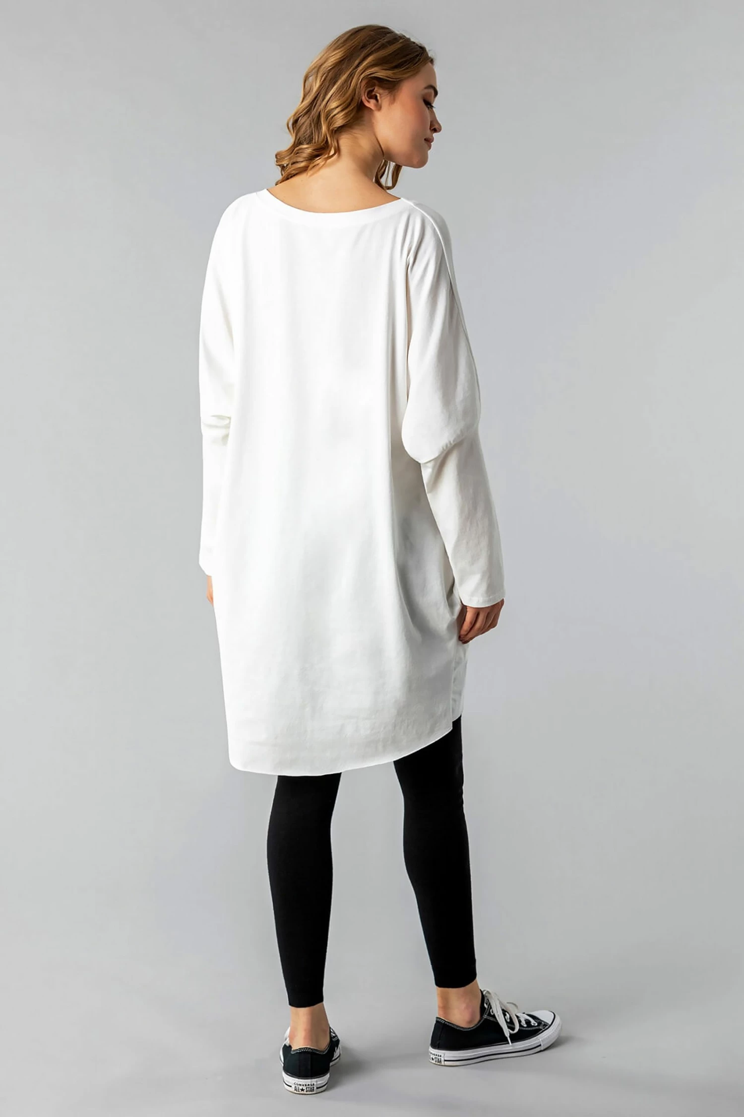 Roman White One Size Foil Heart Print Lounge Top 4 Roman White One Size Foil Heart Print Lounge Top - Image 2