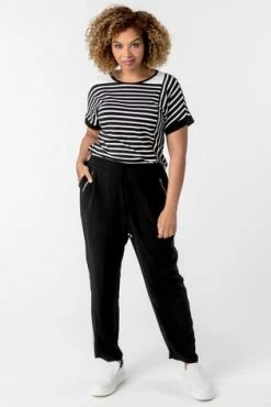 Roman Black Roman Navy Curve 27 Inch Tie Front Joggers 11 Roman Black Roman Navy Curve 27 Inch Tie Front Joggers -Roman Sales Shop unnamed file 12411