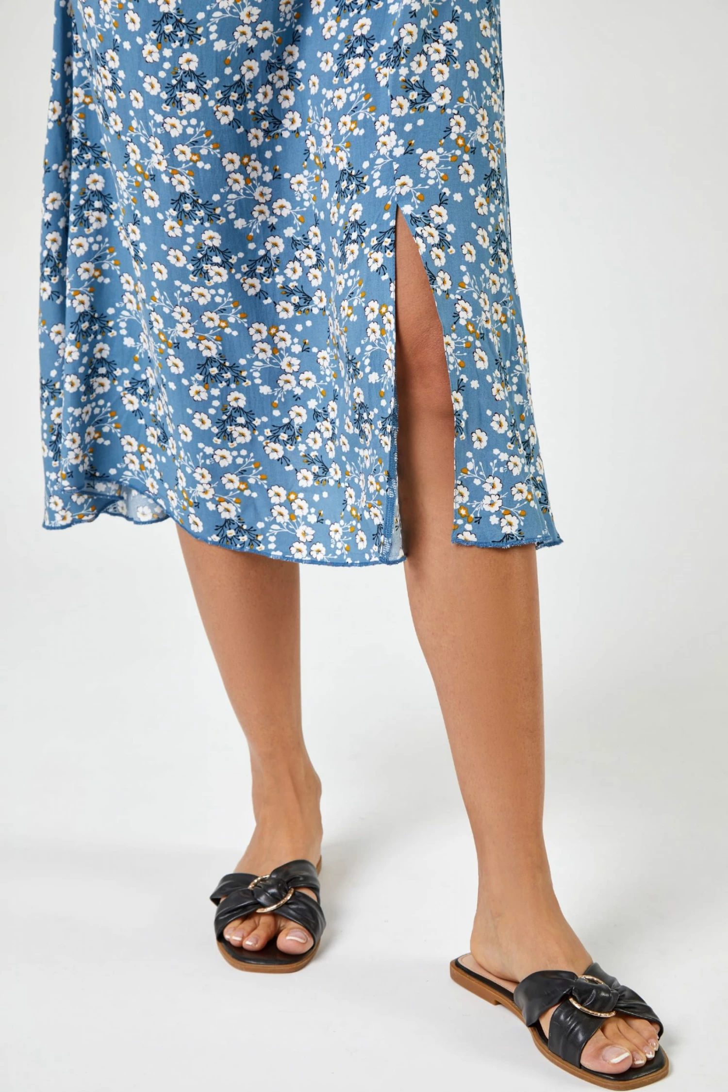 Roman Blue Ditsy Floral Tie Neck Midi Dress 6 Roman Blue Ditsy Floral Tie Neck Midi Dress - Image 4