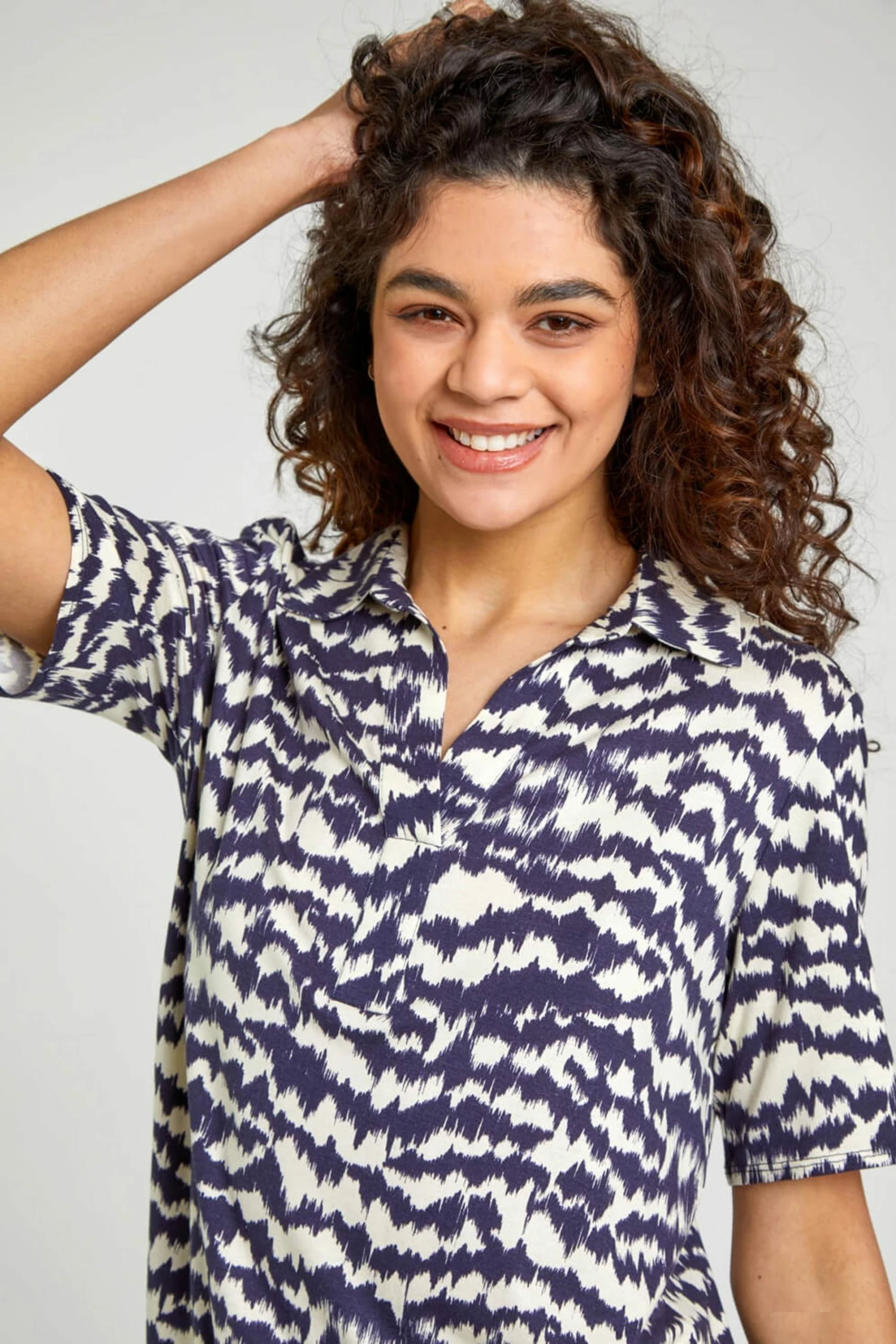 Roman Navy Abstract Print Jersey Top 6 Roman Navy Abstract Print Jersey Top - Image 4