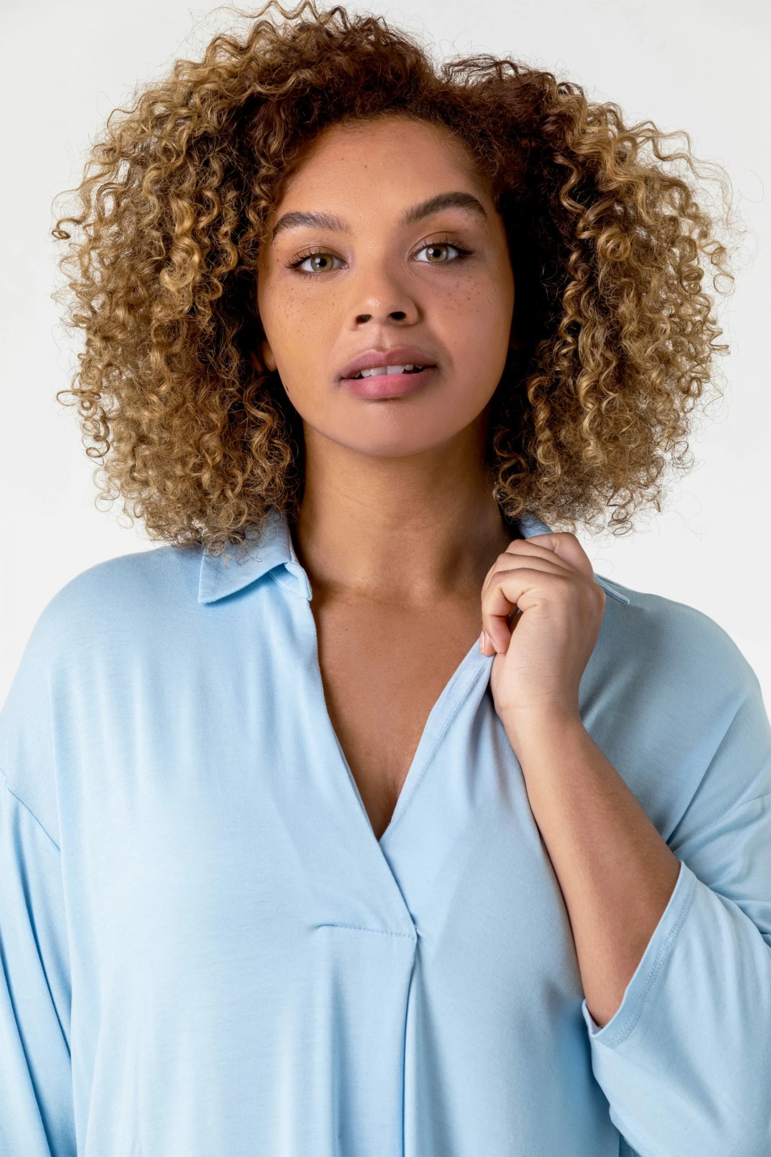 Roman Blue Curve Chiffon Hem Top 6 Roman Blue Curve Chiffon Hem Top - Image 4