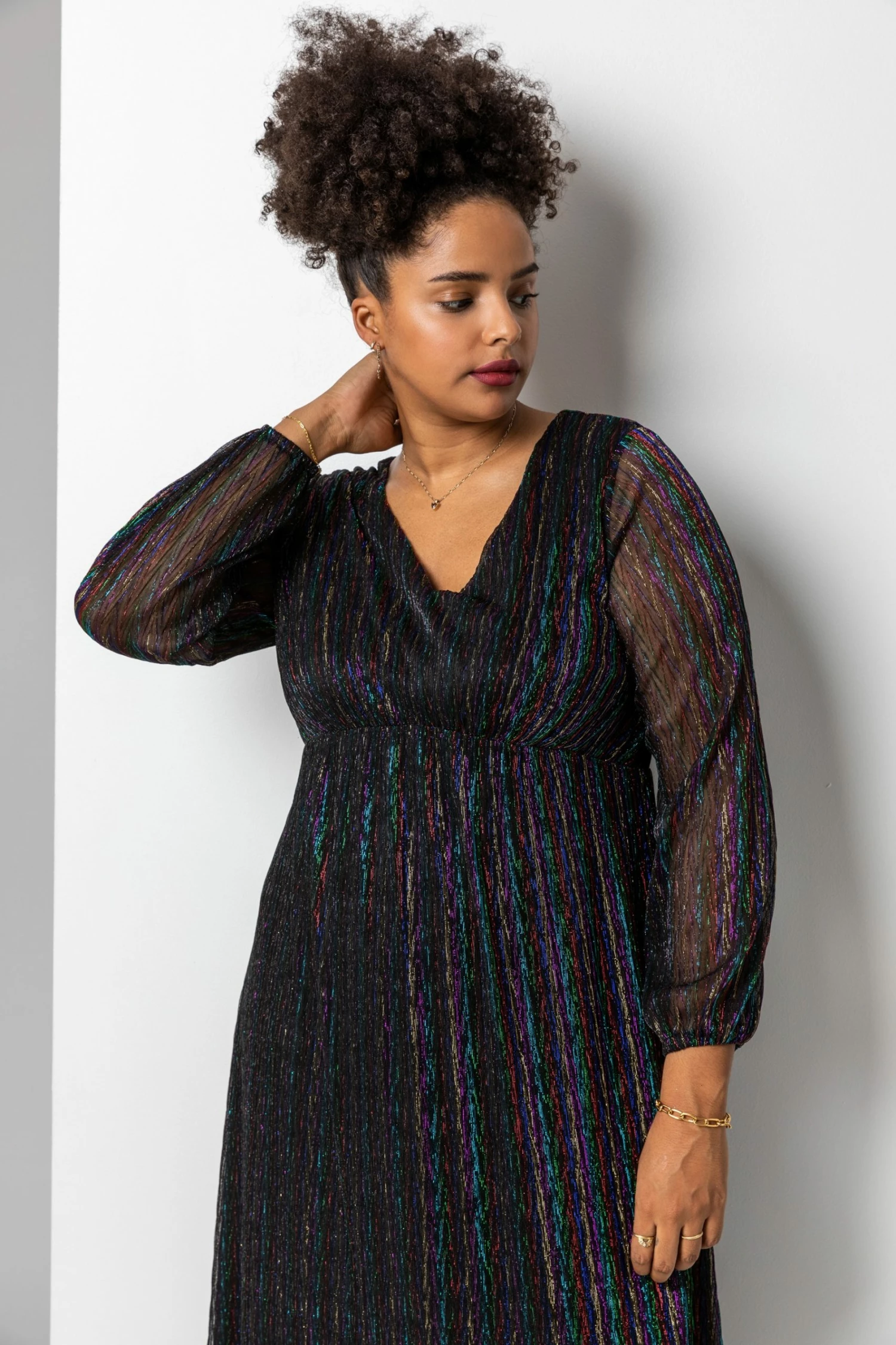 Roman Black Curve Metallic Plisse Frill Hem Dress 7 Roman Black Curve Metallic Plisse Frill Hem Dress - Image 5