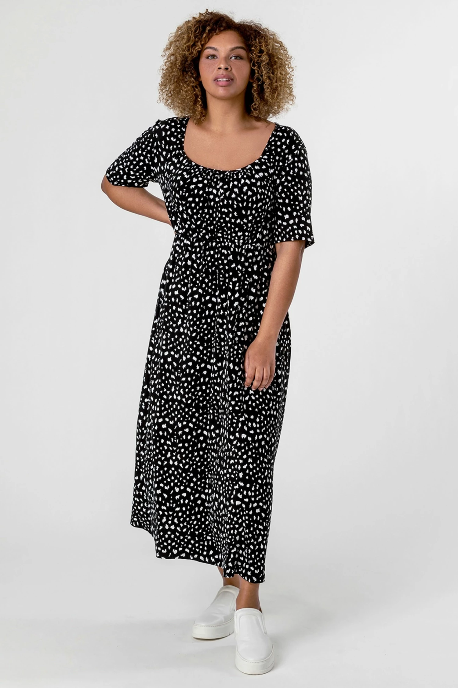 Roman Black Curve Ditsy Spot Print Midi Dress 5 Roman Black Curve Ditsy Spot Print Midi Dress - Image 3
