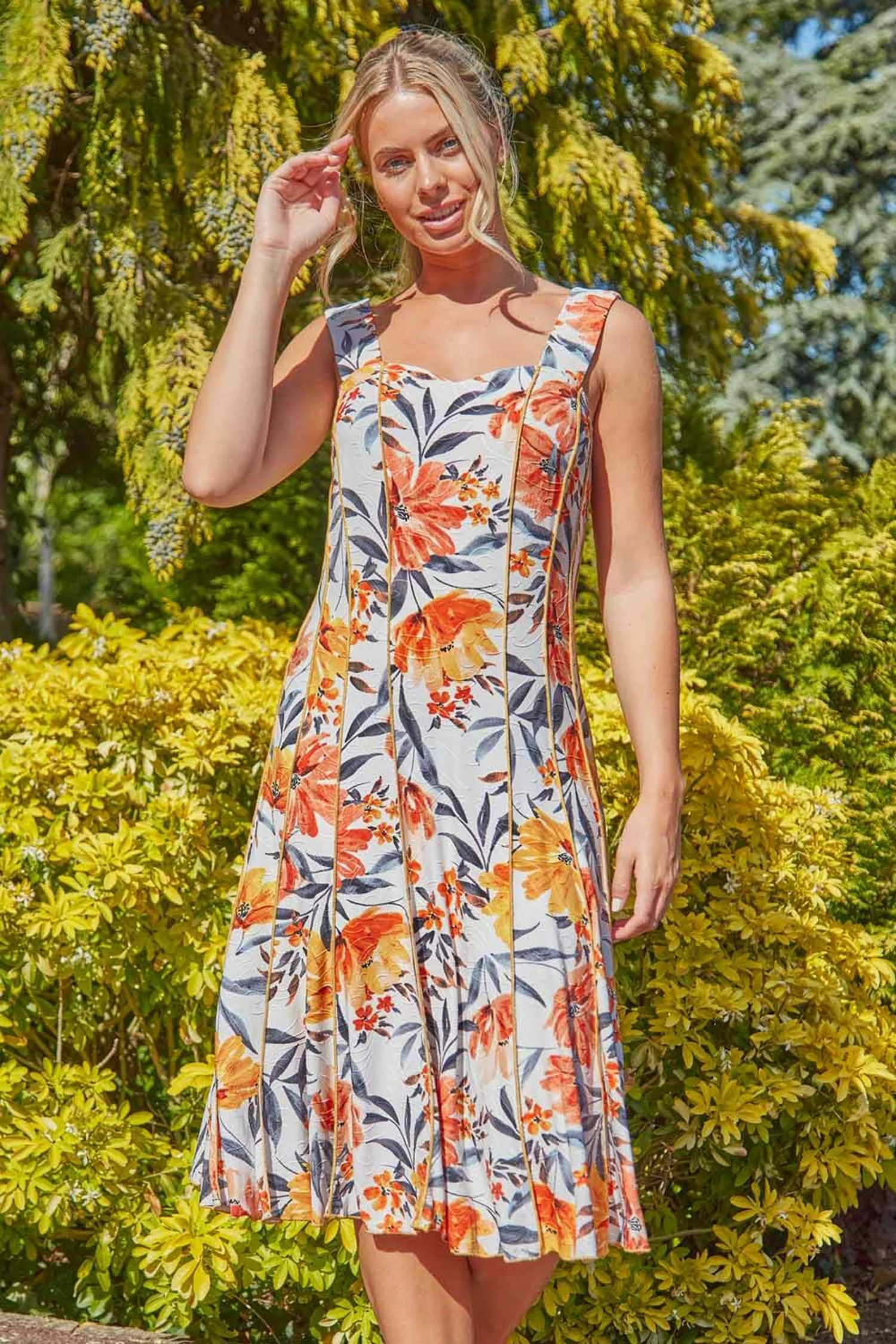 Roman Black Floral Jacquard Panel Fit And Flare Dress 5 Roman Black Floral Jacquard Panel Fit And Flare Dress - Image 3