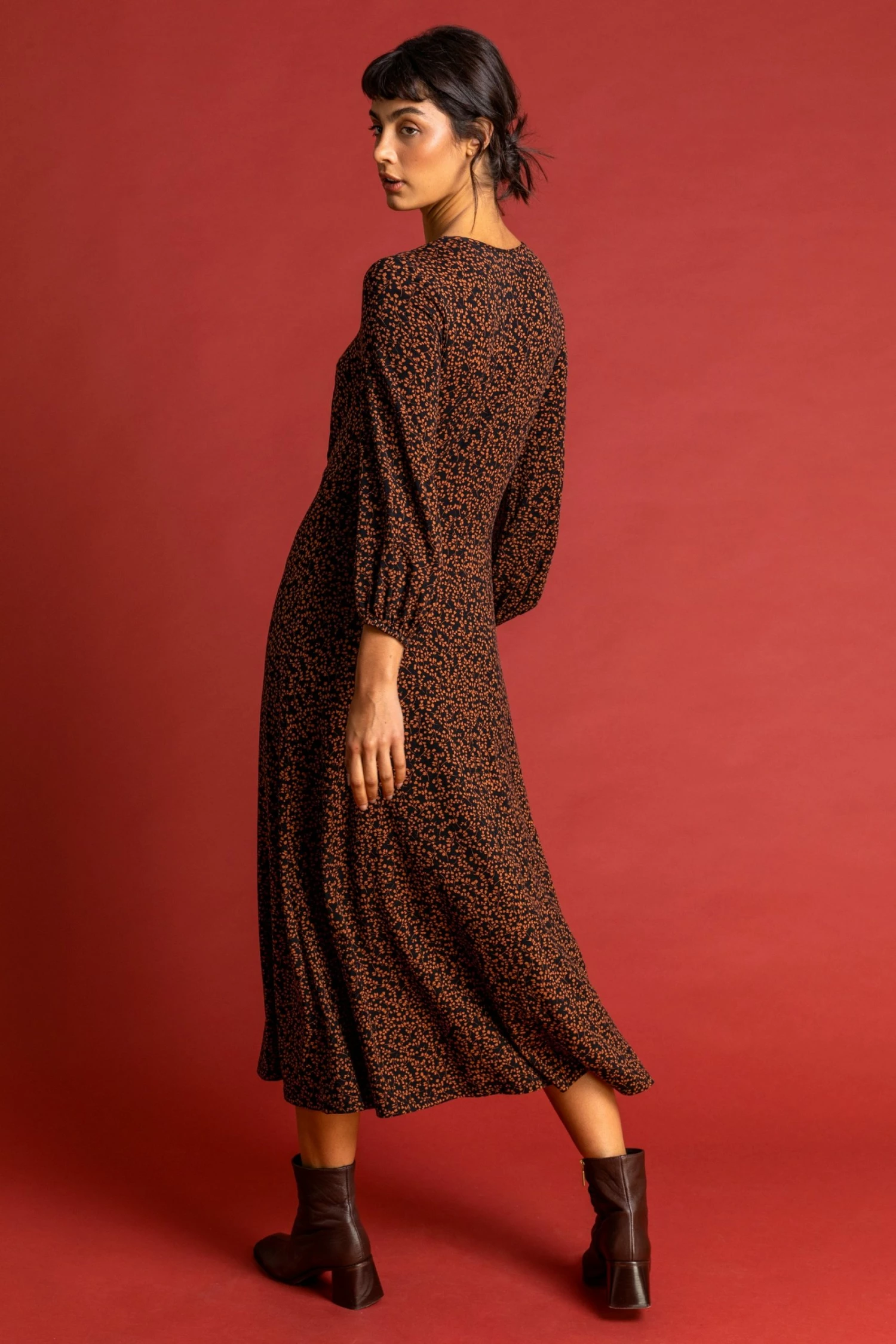 Roman Brown Ditsy Floral Print Midi Dress 4 Roman Brown Ditsy Floral Print Midi Dress - Image 2