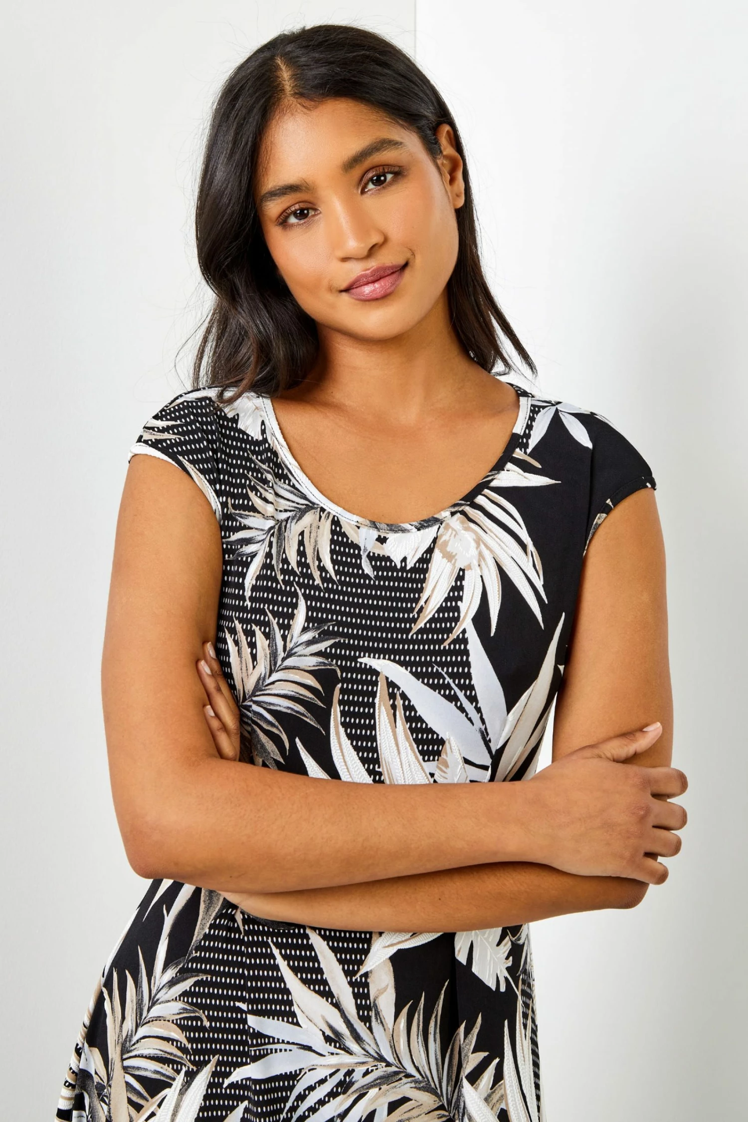 Roman Black Tropical Print Hanky Hem Maxi Dress 6 Roman Black Tropical Print Hanky Hem Maxi Dress - Image 4