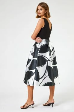 Roman Black Contrast Leaf Print Fit & Flare Dress 9 Roman Black Contrast Leaf Print Fit & Flare Dress -Roman Sales Shop unnamed file 317