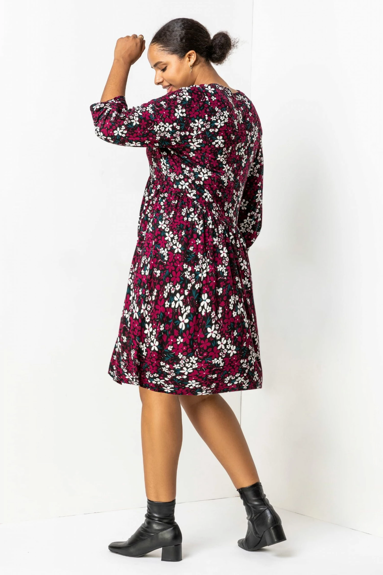 Roman Red Curve Floral Print Gathered Waist Dress 4 Roman Red Curve Floral Print Gathered Waist Dress - Image 2