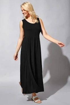 Roman Black V Neck Floral Skater Dress 9 Roman Black V Neck Floral Skater Dress -Roman Sales Shop unnamed file 4254