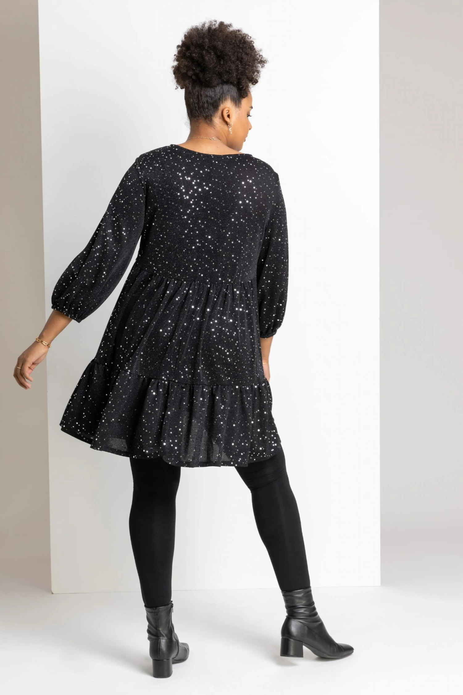 Roman Silver Curve Shimmer Tiered Shift Dress 4 Roman Silver Curve Shimmer Tiered Shift Dress - Image 2