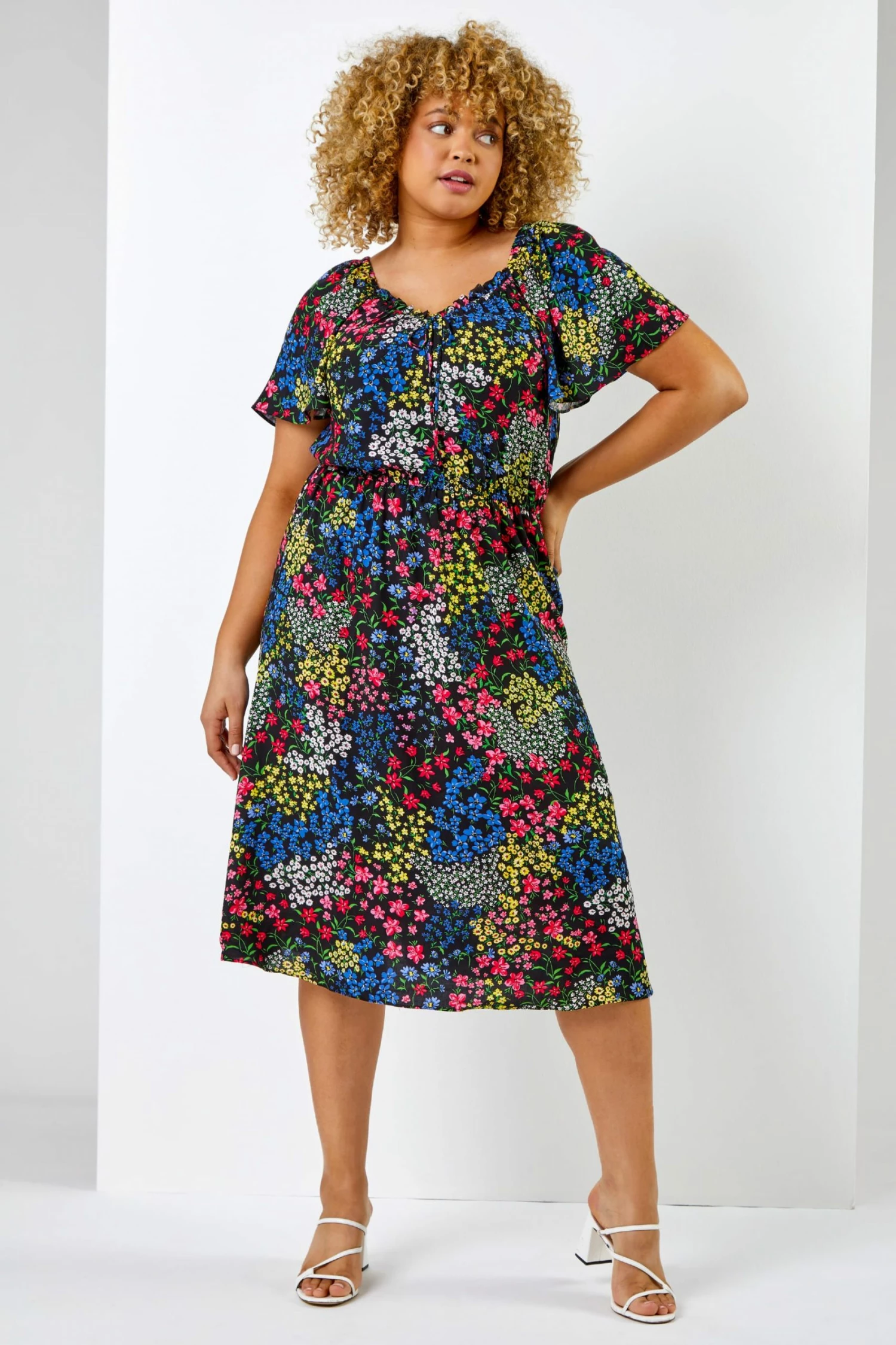 Roman Black Curve Ditsy Floral Print Sweetheart Midi Dress 5 Roman Black Curve Ditsy Floral Print Sweetheart Midi Dress - Image 3