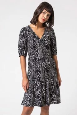 Roman Black Animal Print Tiered Ruched Detail Dress 13 Roman Black Animal Print Tiered Ruched Detail Dress -Roman Sales Shop unnamed file 4923