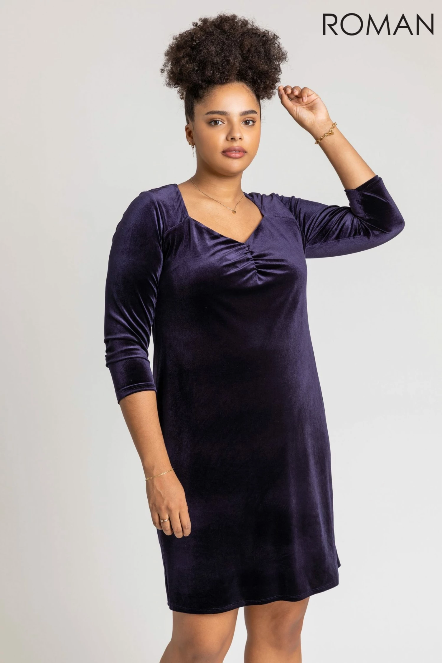Roman Blue Curve Sweetheart Neck Velvet Dress 5 Roman Blue Curve Sweetheart Neck Velvet Dress - Image 3