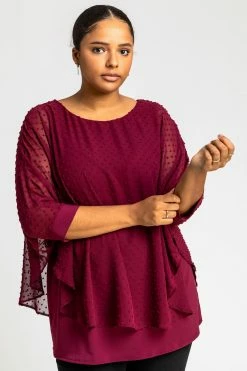 Roman Red Curve Textured Spot Overlay Top