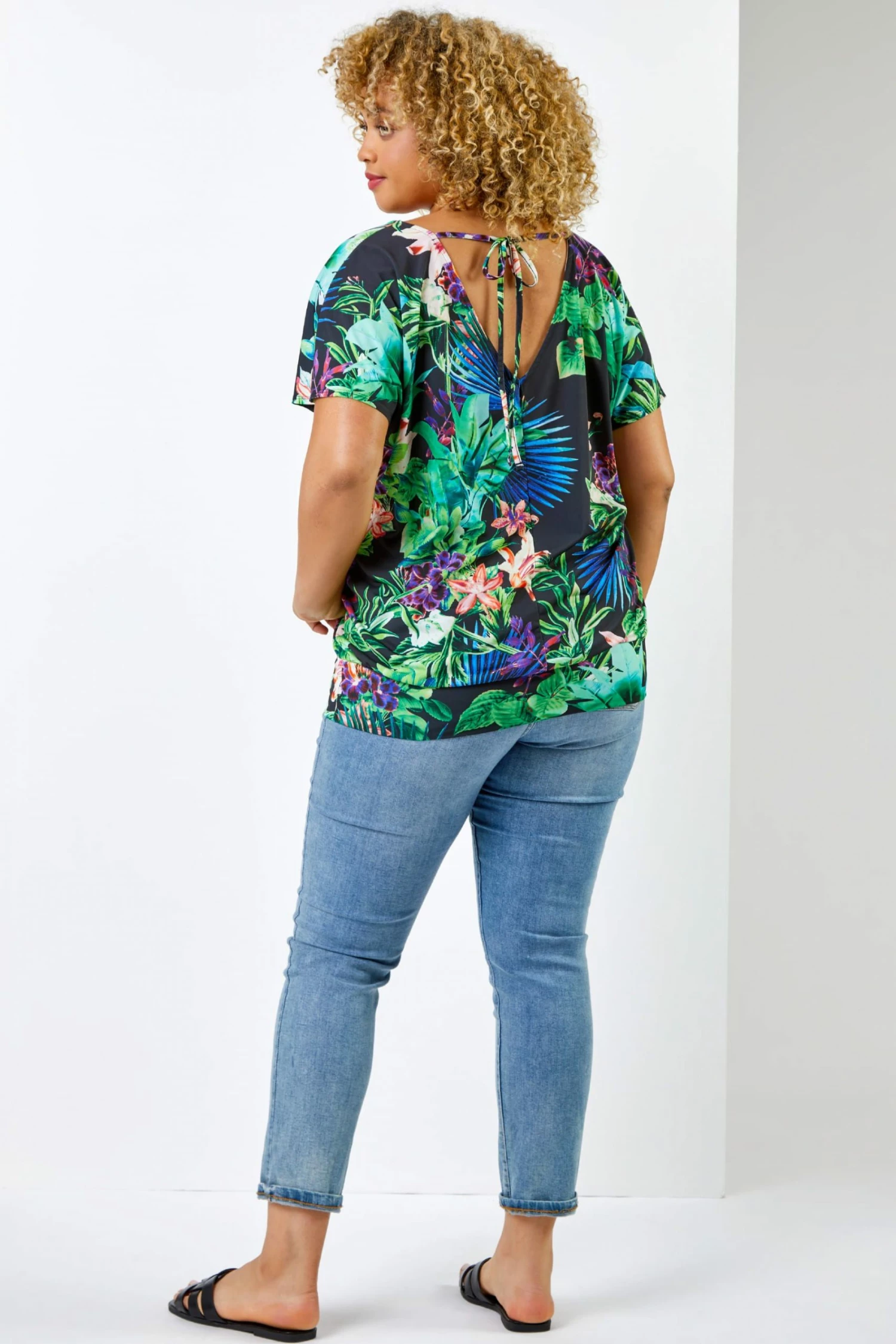 Roman Black Curve Tropical Print Blouson Hem Top 4 Roman Black Curve Tropical Print Blouson Hem Top - Image 2