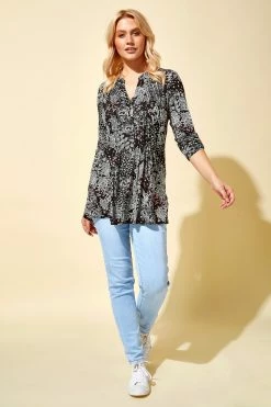 Roman Pink Ditsy Floral Pintuck Shirt 8 Roman Pink Ditsy Floral Pintuck Shirt -Roman Sales Shop unnamed file 6043