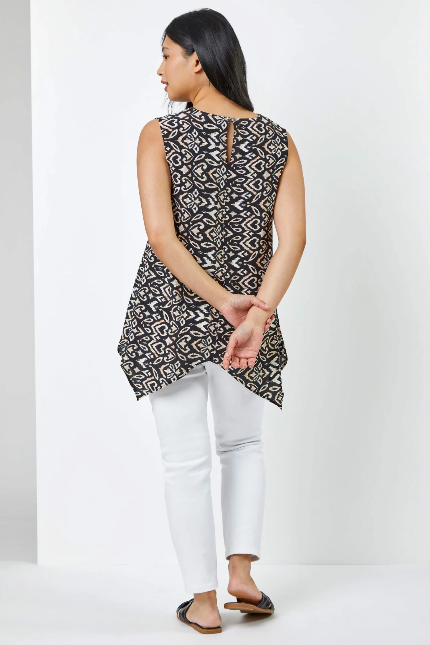 Roman Black Petite Abstract Print Hanky Hem Top 4 Roman Black Petite Abstract Print Hanky Hem Top - Image 2