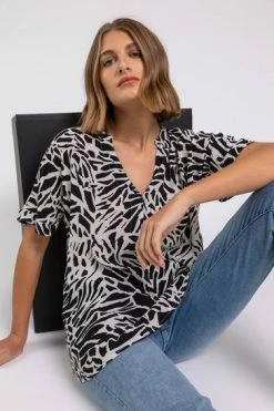 Roman Black Animal Print Notch Neck Top -Roman Sales Shop unnamed file 6691