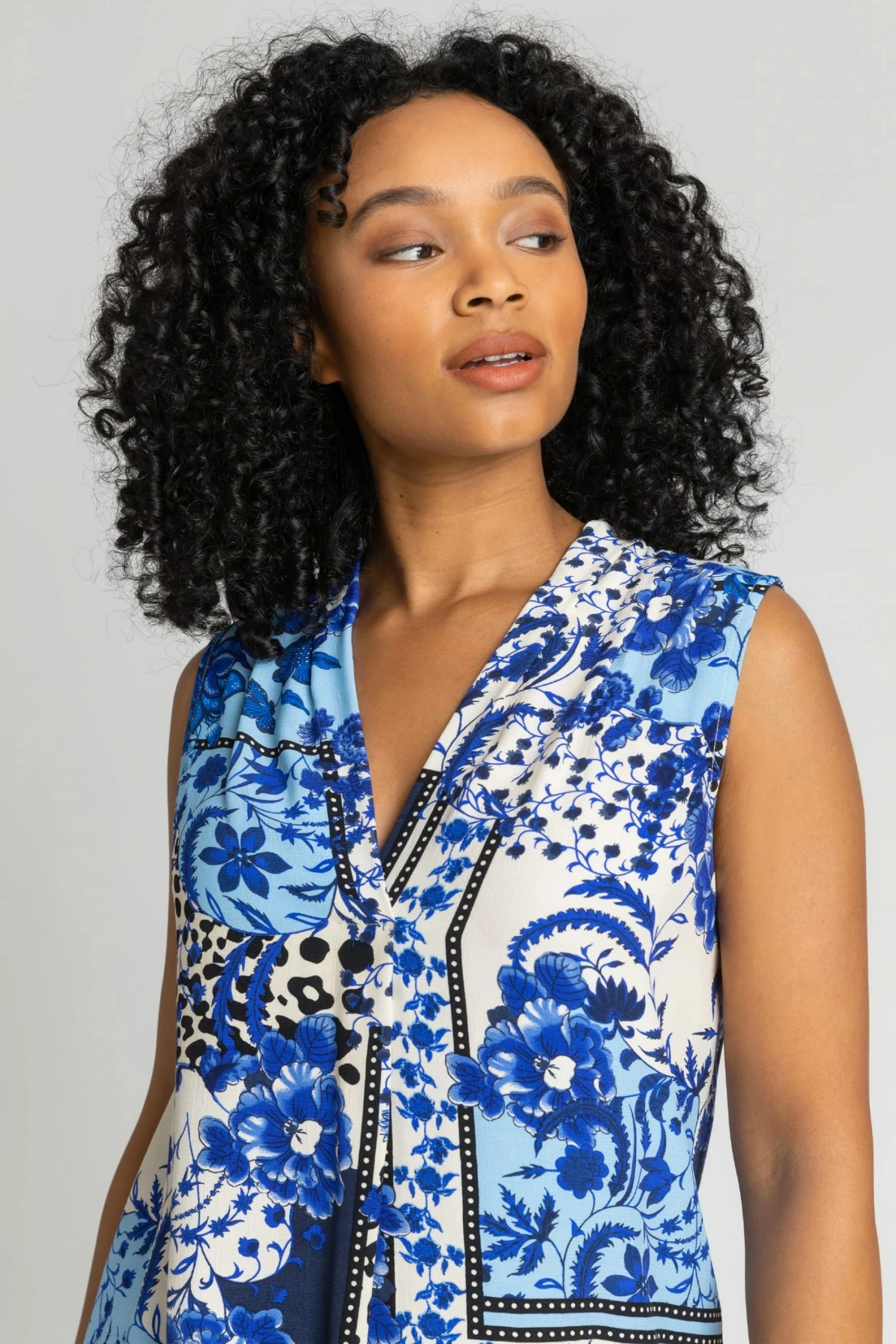 Roman Blue Petite Geo Floral Notch Neck Top 6 Roman Blue Petite Geo Floral Notch Neck Top - Image 4