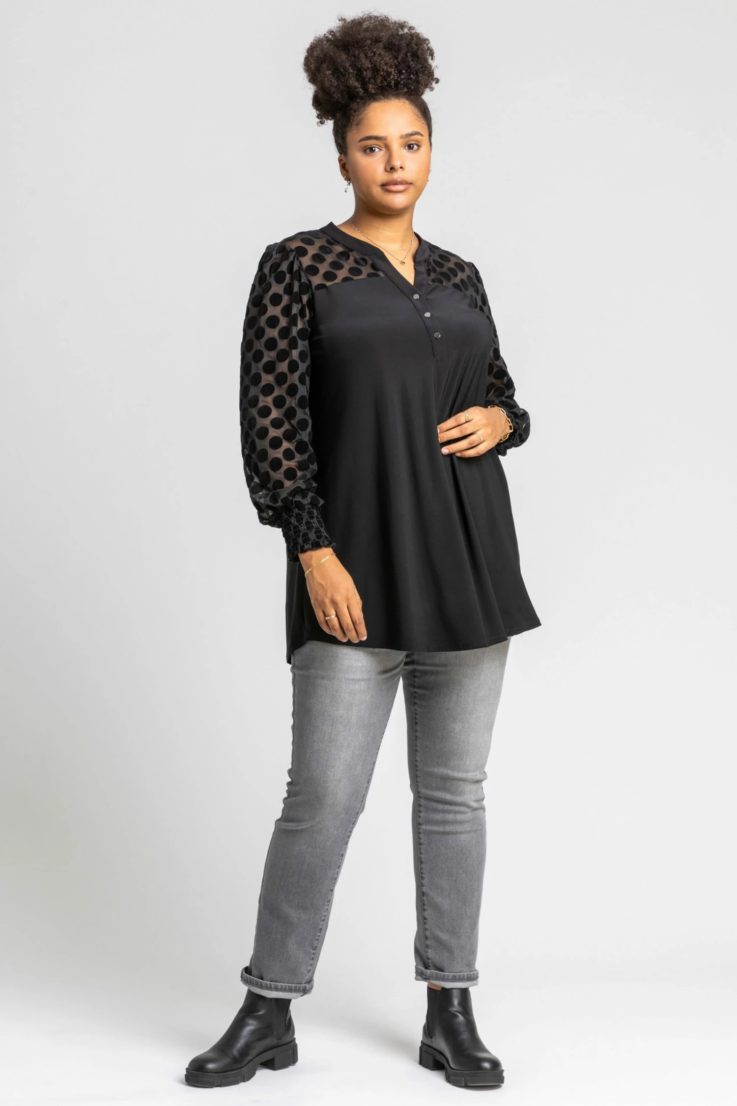 Roman Black Curve Flock Spot Top 5 Roman Black Curve Flock Spot Top - Image 3