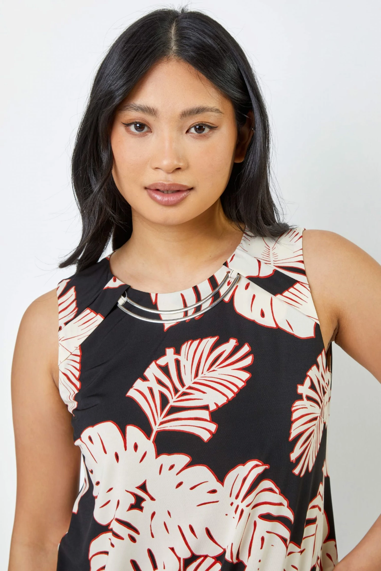 Roman Black & Pink Petite Tropical Print Necklace Detail Top 6 Roman Black & Pink Petite Tropical Print Necklace Detail Top - Image 4