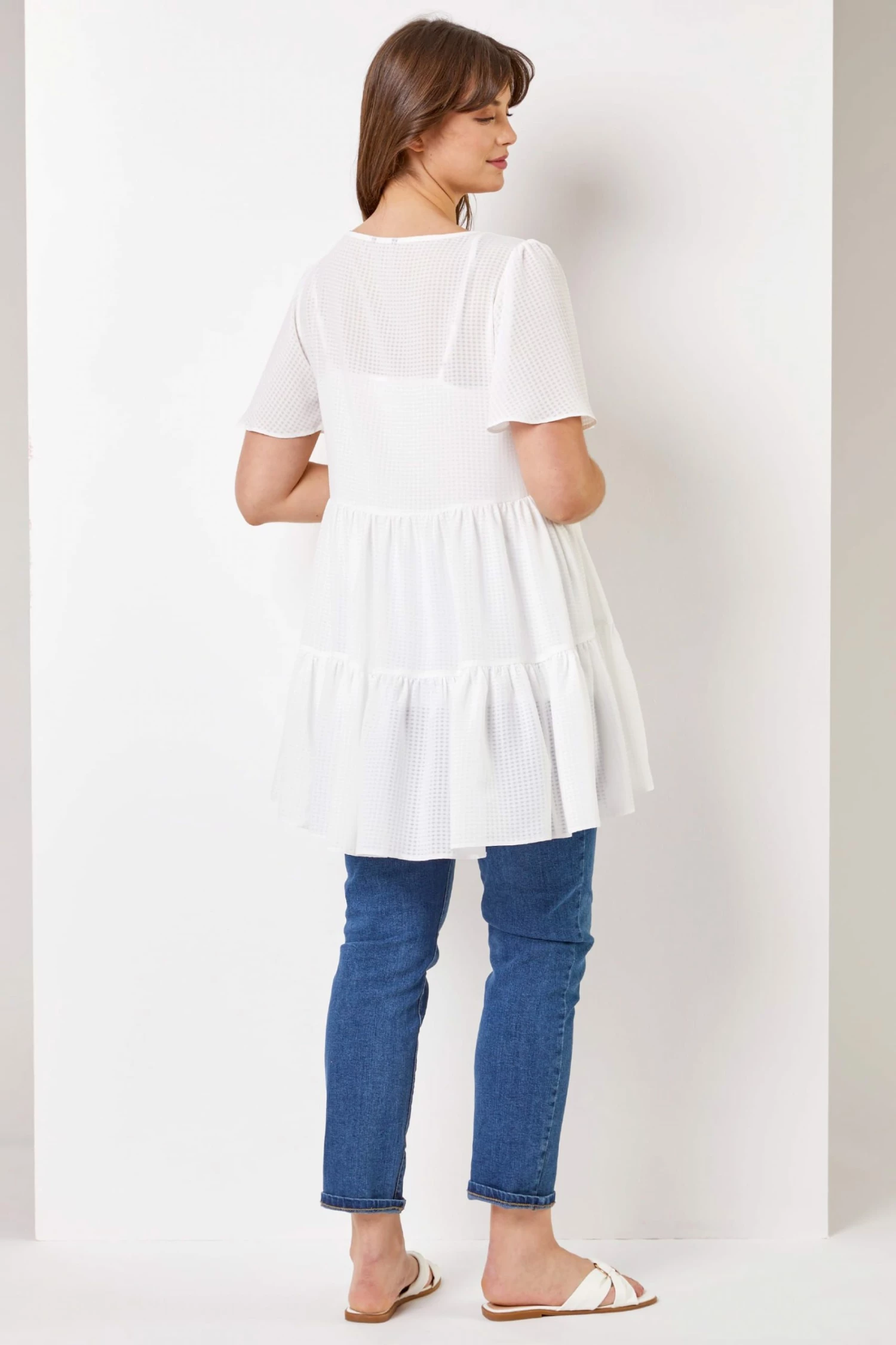 Roman White Curve Check Texture Tiered Top 4 Roman White Curve Check Texture Tiered Top - Image 2