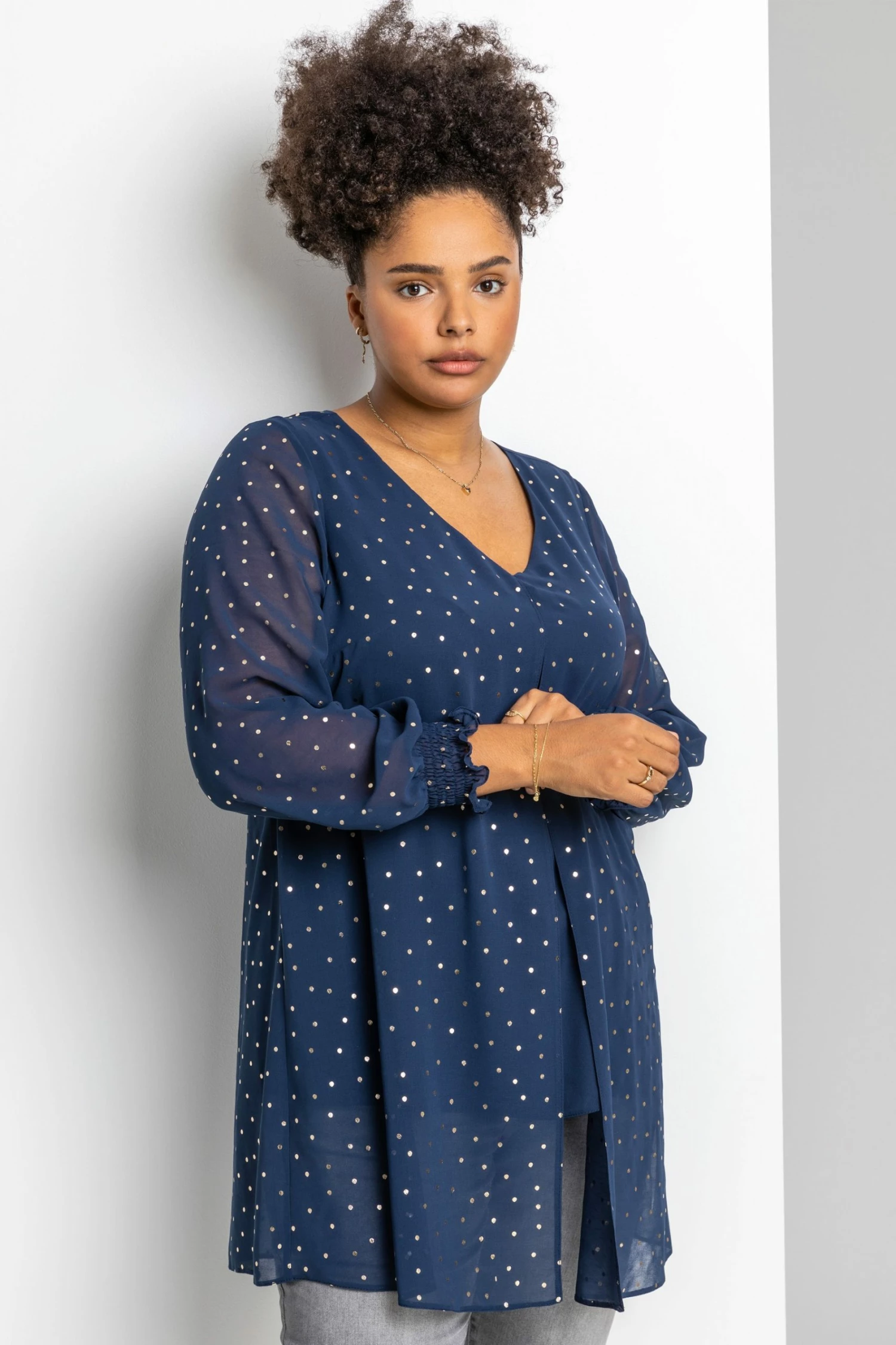 Roman Navy Curve Foil Spot Print Split Front Top 3 Roman Navy Curve Foil Spot Print Split Front Top