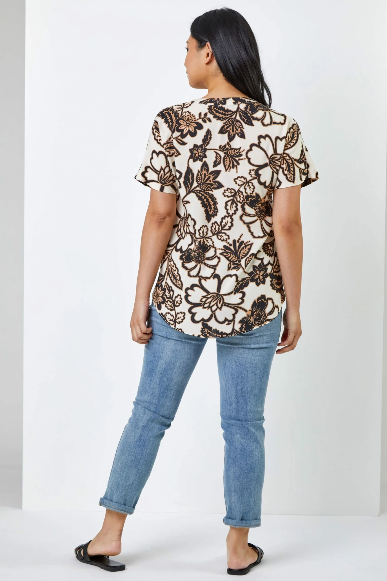Roman Brown & White Petite Floral Print Notch Neck Top 4 Roman Brown & White Petite Floral Print Notch Neck Top - Image 2