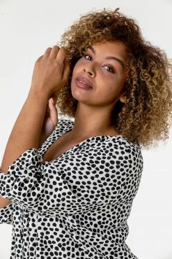 Roman Black Curve Ditsy Spot Button Through Top 12 Roman Black Curve Ditsy Spot Button Through Top -Roman Sales Shop unnamed file 7399