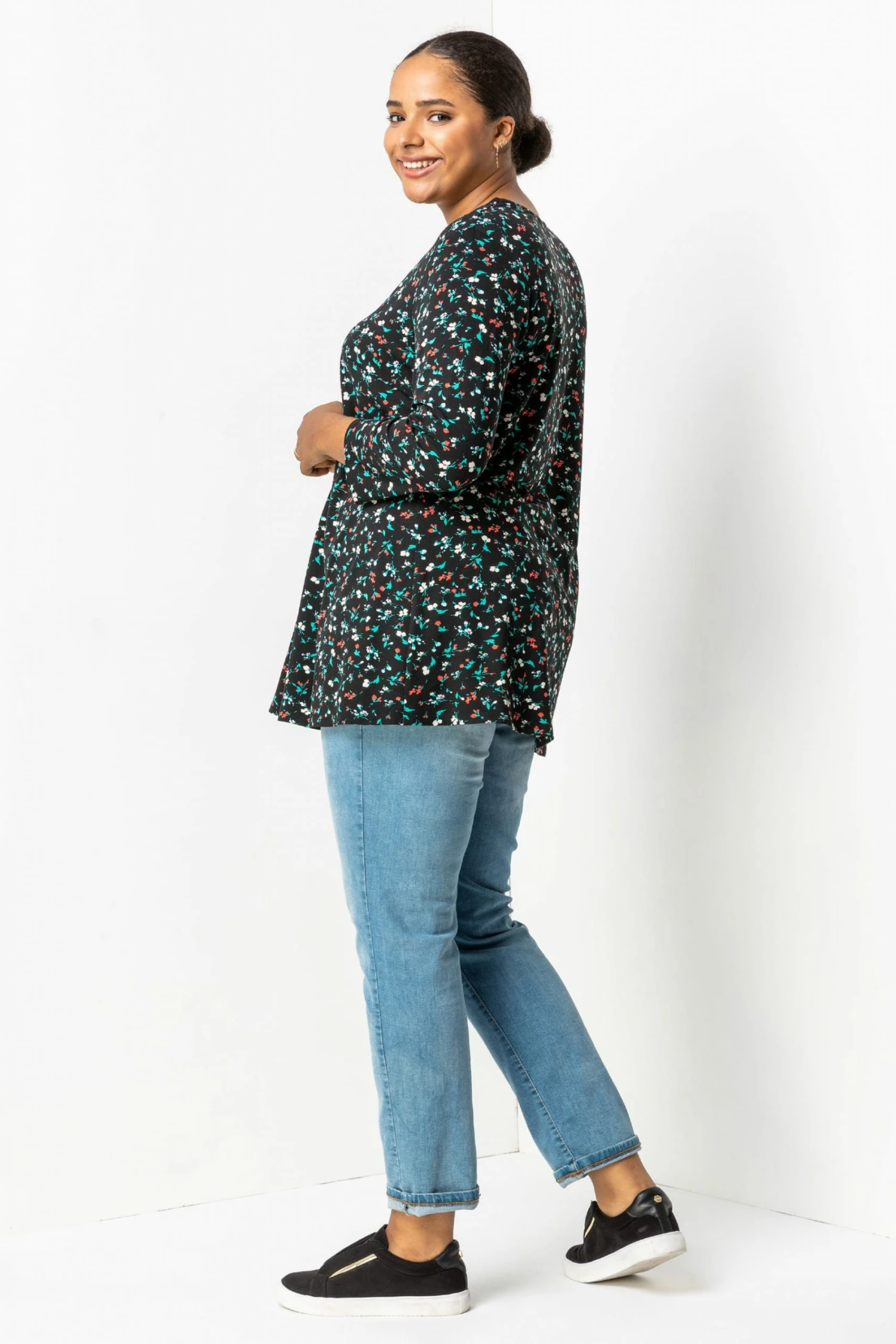 Roman Black Curve Floral Print Button Detail Top 6 Roman Black Curve Floral Print Button Detail Top - Image 4