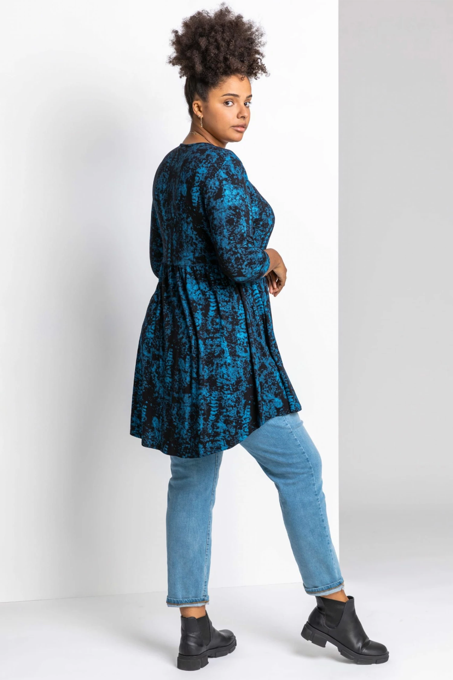 Roman Blue Curve Abstract Print Cross Detail Top 4 Roman Blue Curve Abstract Print Cross Detail Top - Image 2