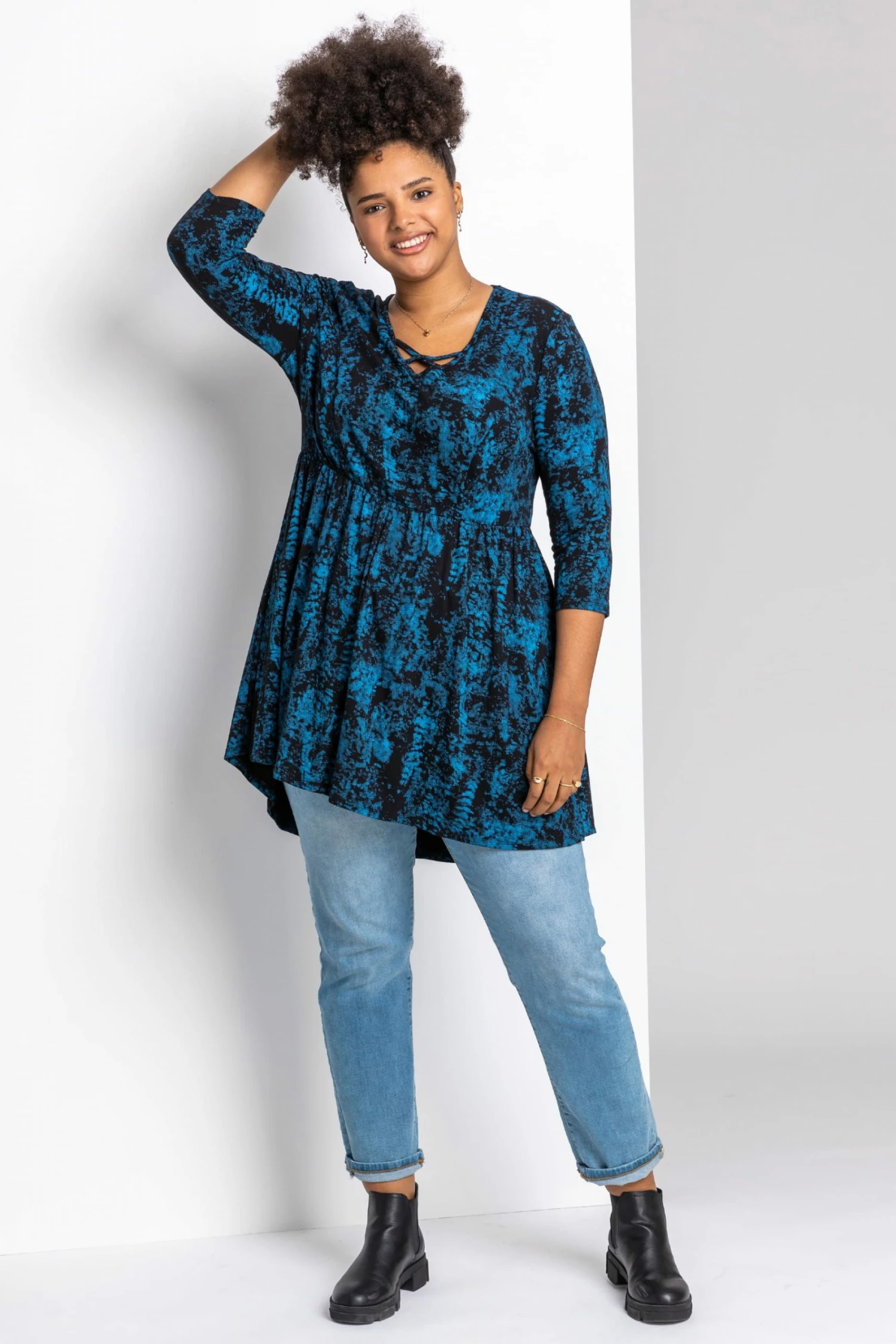 Roman Blue Curve Abstract Print Cross Detail Top 5 Roman Blue Curve Abstract Print Cross Detail Top - Image 3